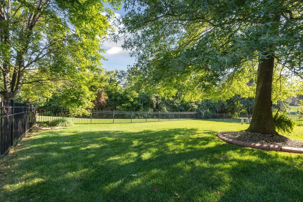 3869 Ormesby Place Lexington KY 40515