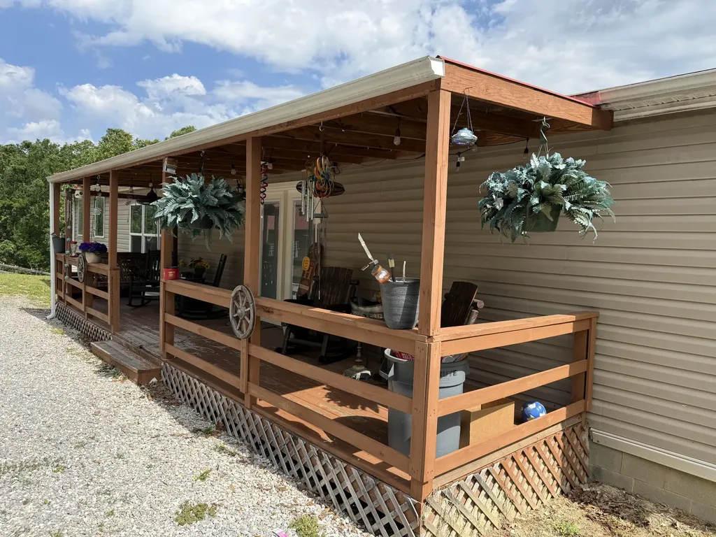 1729 Calico Road Berea KY 40403