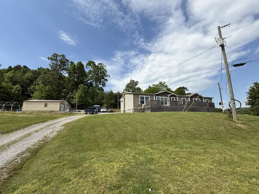 1729 Calico Road Berea KY 40403