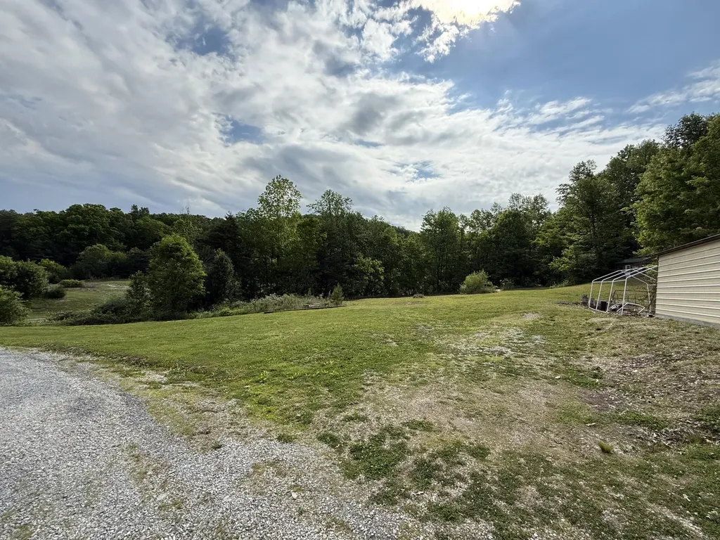 1729 Calico Road Berea KY 40403