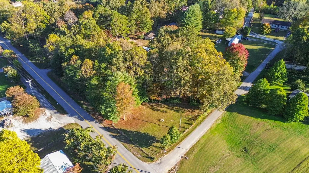 24 Beehive Lane Corbin KY 40701