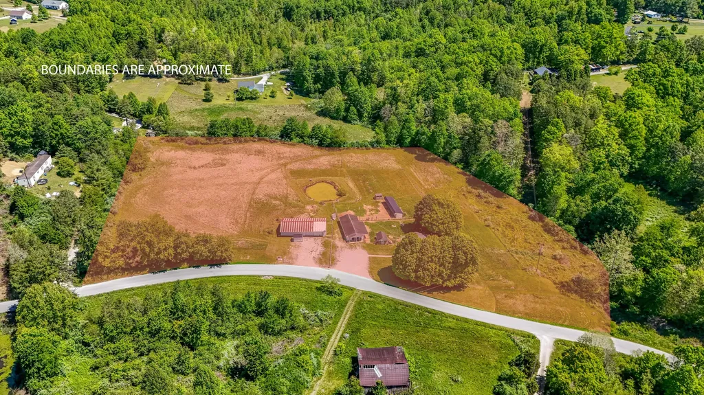 2481 Mccammon Ridge Road Mckee KY 40447
