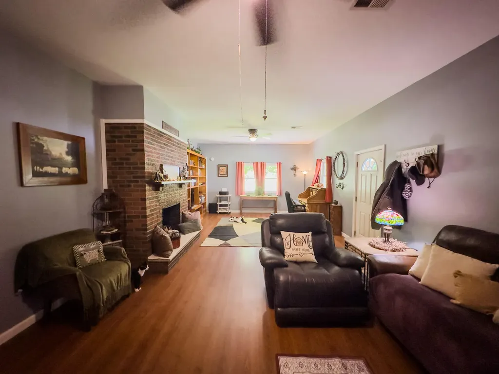 2481 Mccammon Ridge Road Mckee KY 40447