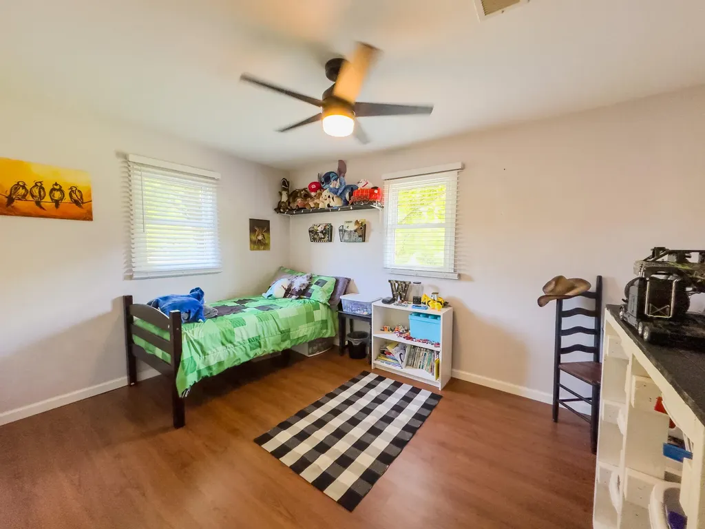 2481 Mccammon Ridge Road Mckee KY 40447