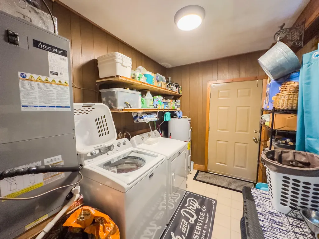 2481 Mccammon Ridge Road Mckee KY 40447