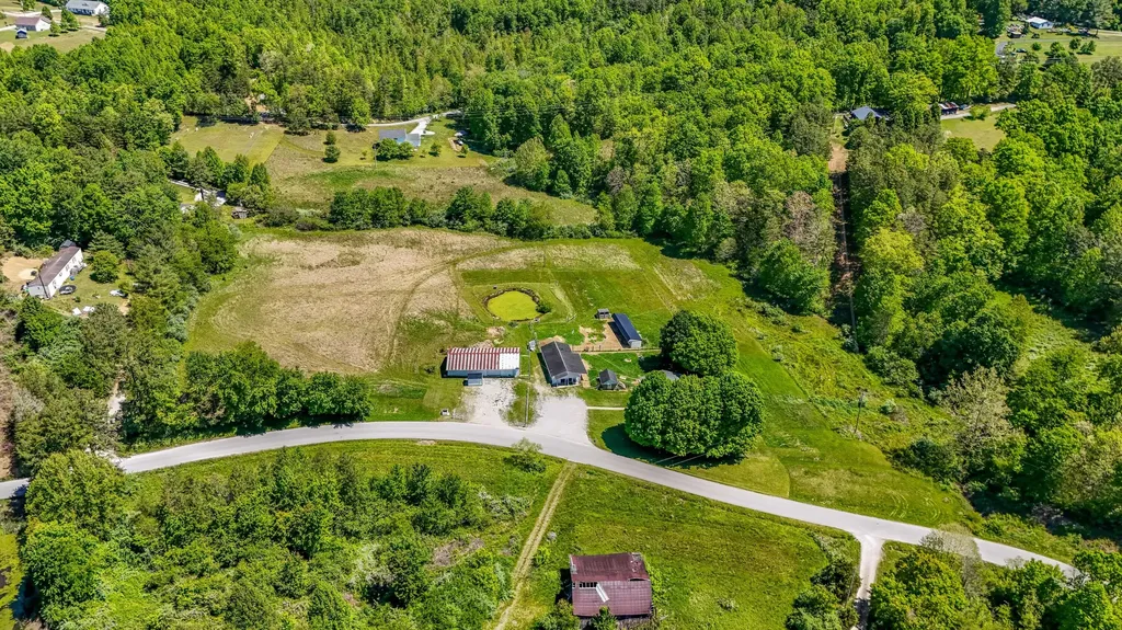 2481 Mccammon Ridge Road Mckee KY 40447
