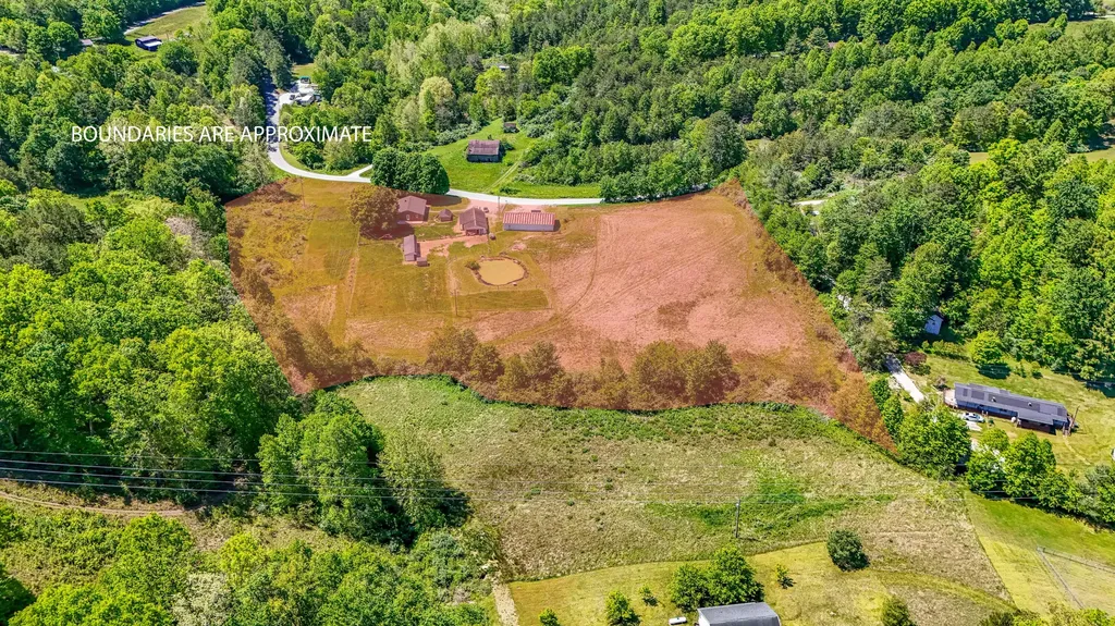 2481 Mccammon Ridge Road Mckee KY 40447