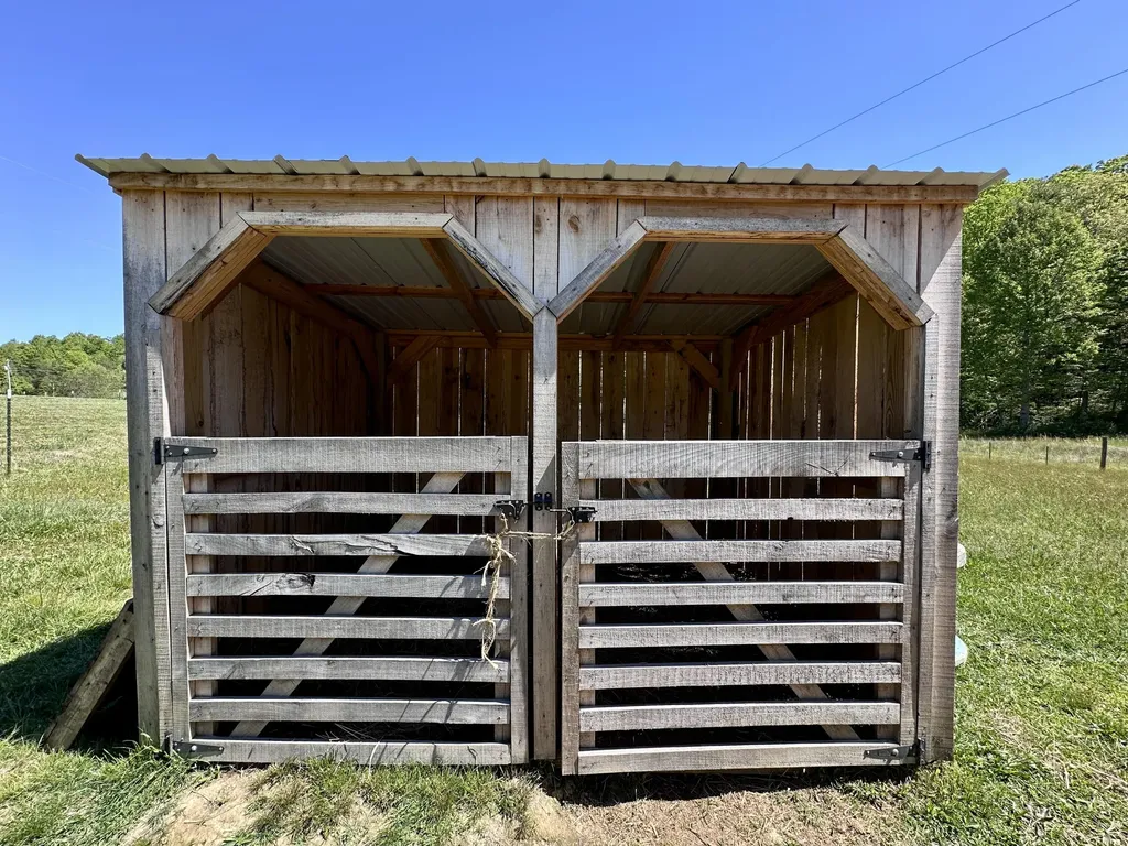 2481 Mccammon Ridge Road Mckee KY 40447