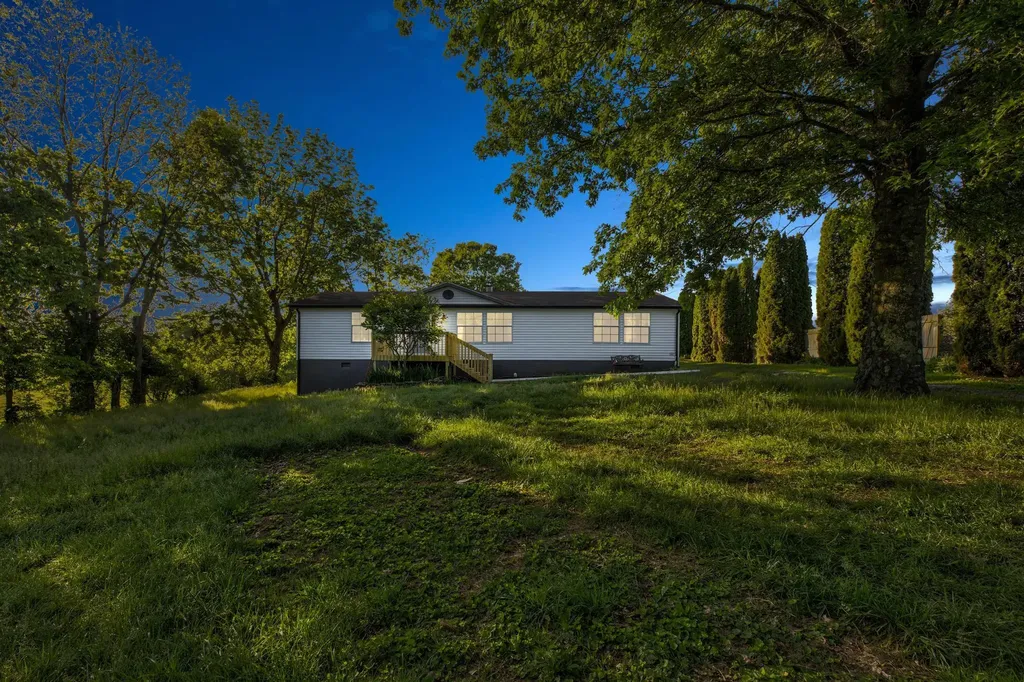 2555 Prewitt Pike Mt Sterling KY 40353