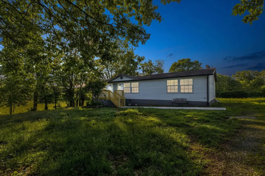 2555 Prewitt Pike Mt Sterling KY 40353
