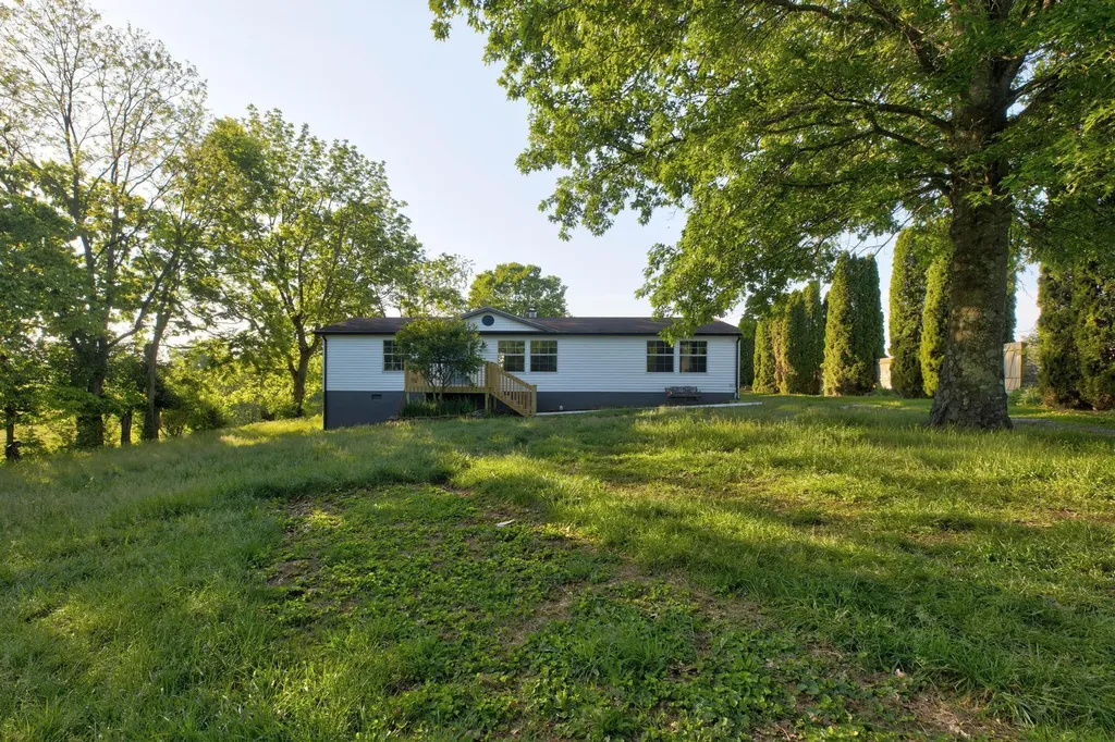2555 Prewitt Pike Mt Sterling KY 40353