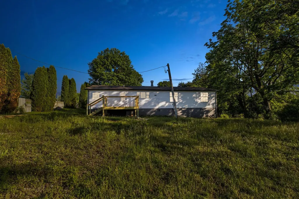 2555 Prewitt Pike Mt Sterling KY 40353