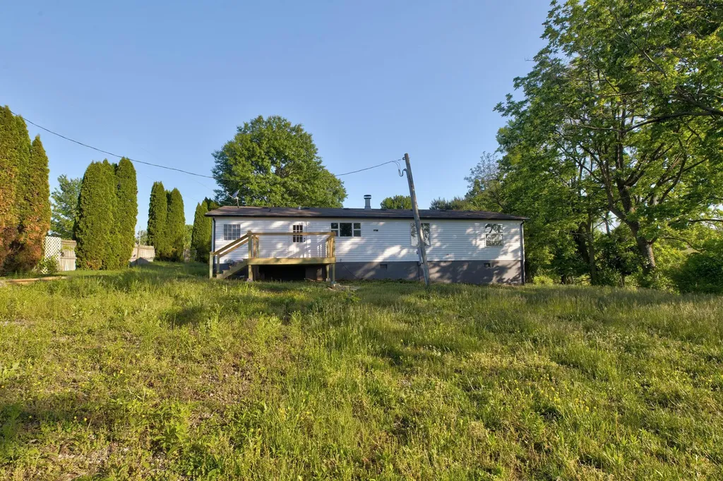 2555 Prewitt Pike Mt Sterling KY 40353