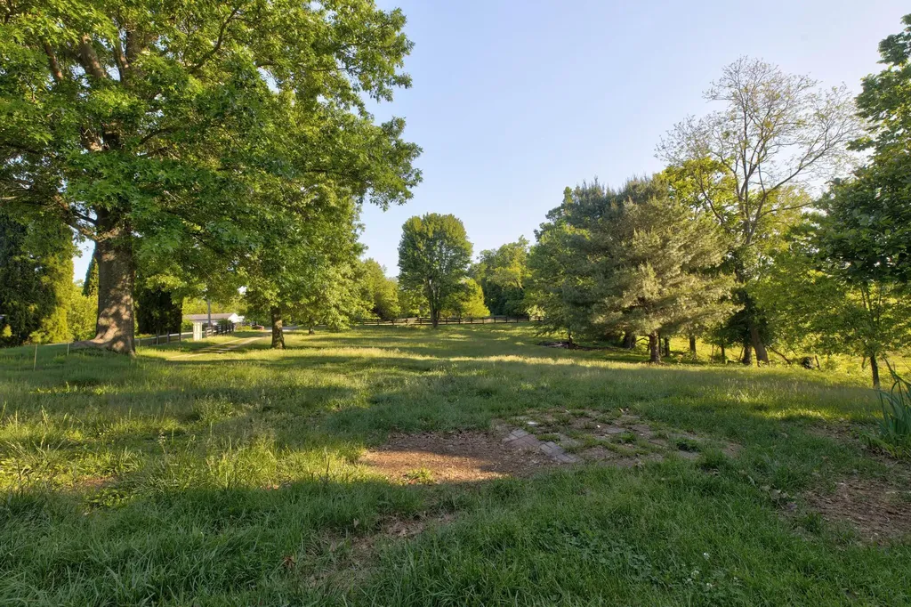 2555 Prewitt Pike Mt Sterling KY 40353