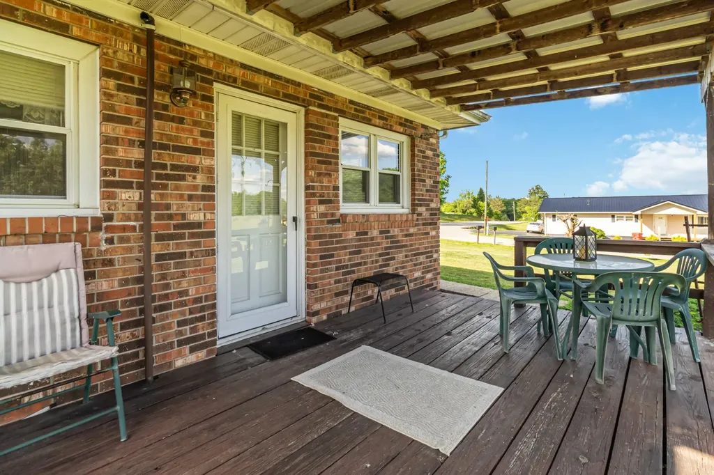 1571 Wyan Road London KY 40744