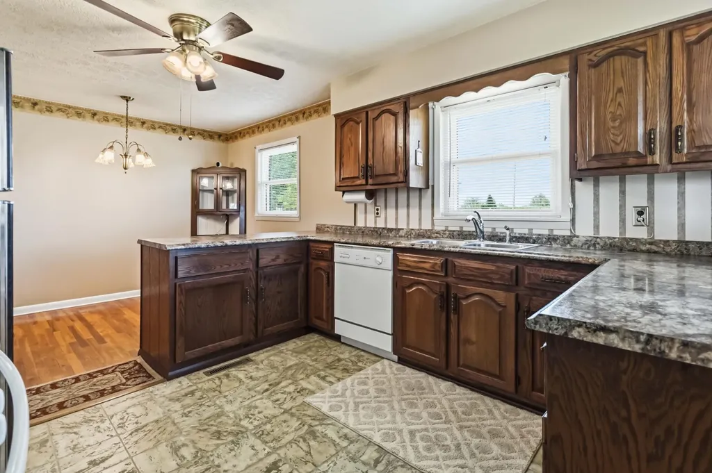 1571 Wyan Road London KY 40744