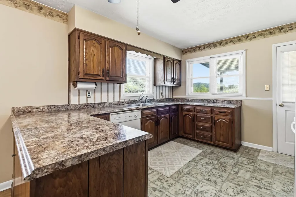 1571 Wyan Road London KY 40744