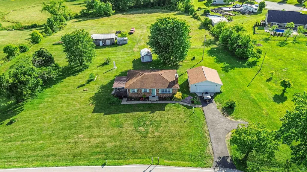 1571 Wyan Road London KY 40744