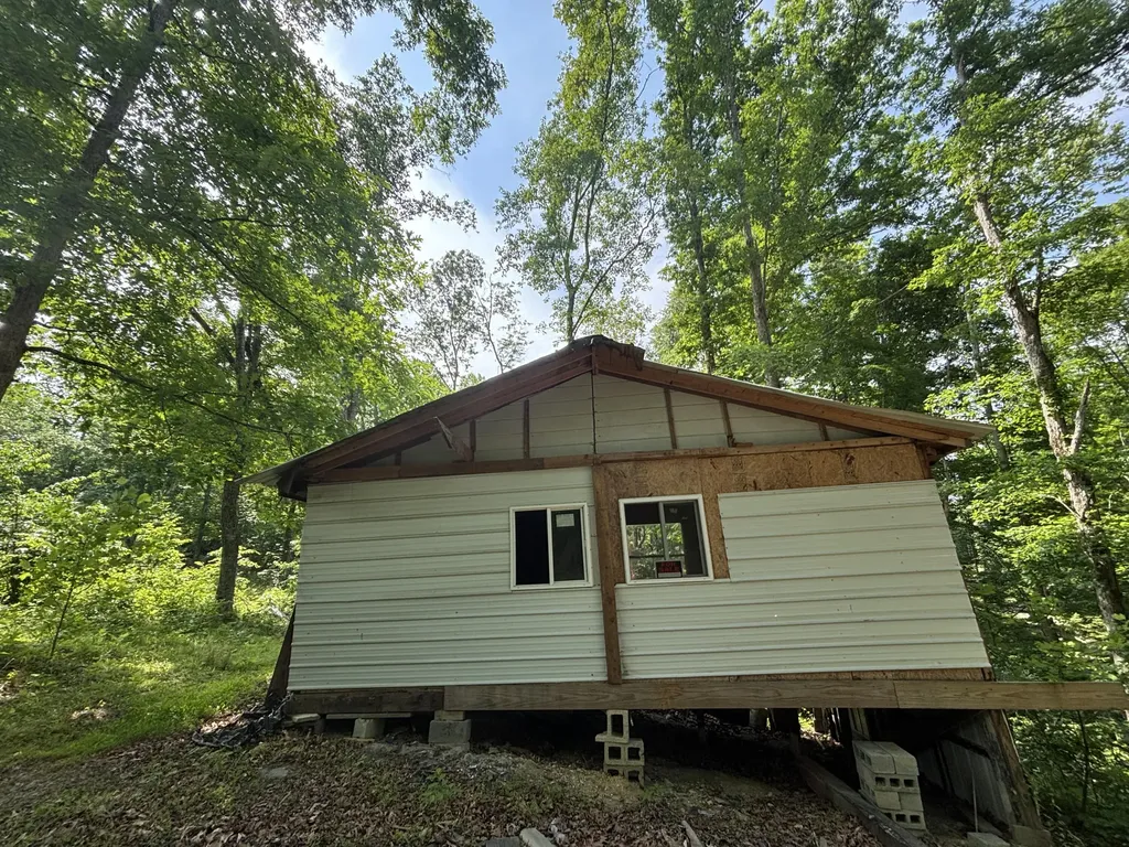 672 Sugar 2 Road Nancy KY 42544