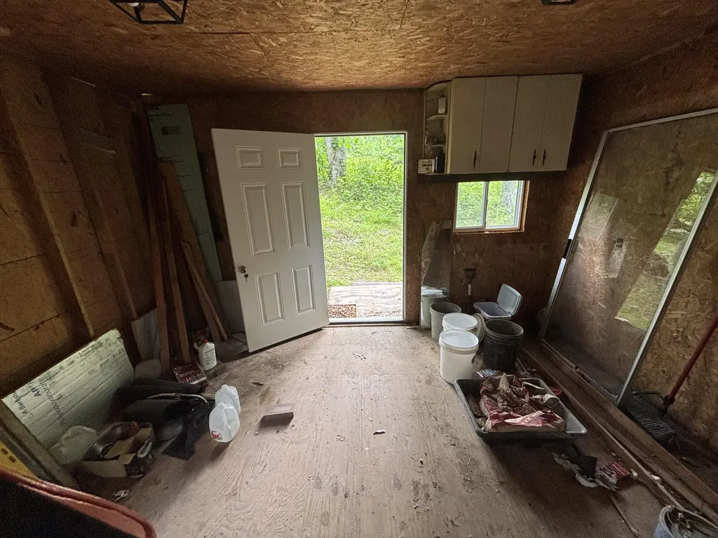 672 Sugar 2 Road Nancy KY 42544