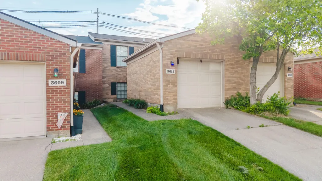 3613 Squires Woods Way Lexington KY 40515