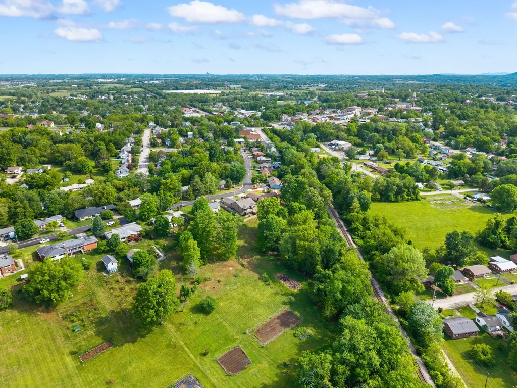119 Holly Hill Drive Berea KY 40403