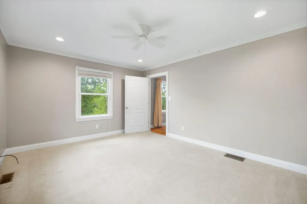 119 Holly Hill Drive Berea KY 40403