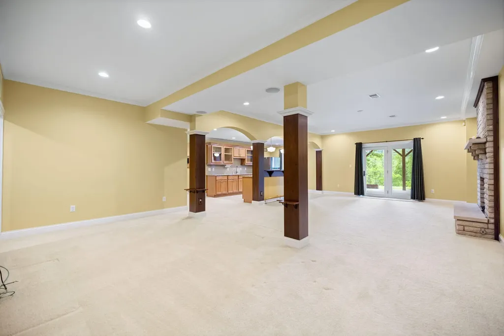 119 Holly Hill Drive Berea KY 40403
