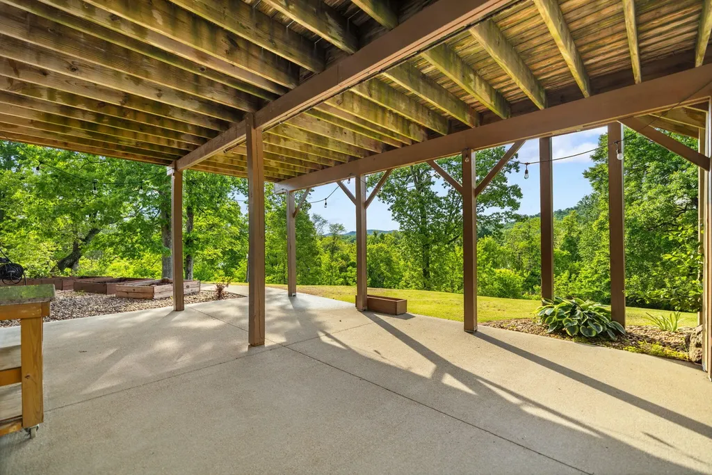 119 Holly Hill Drive Berea KY 40403