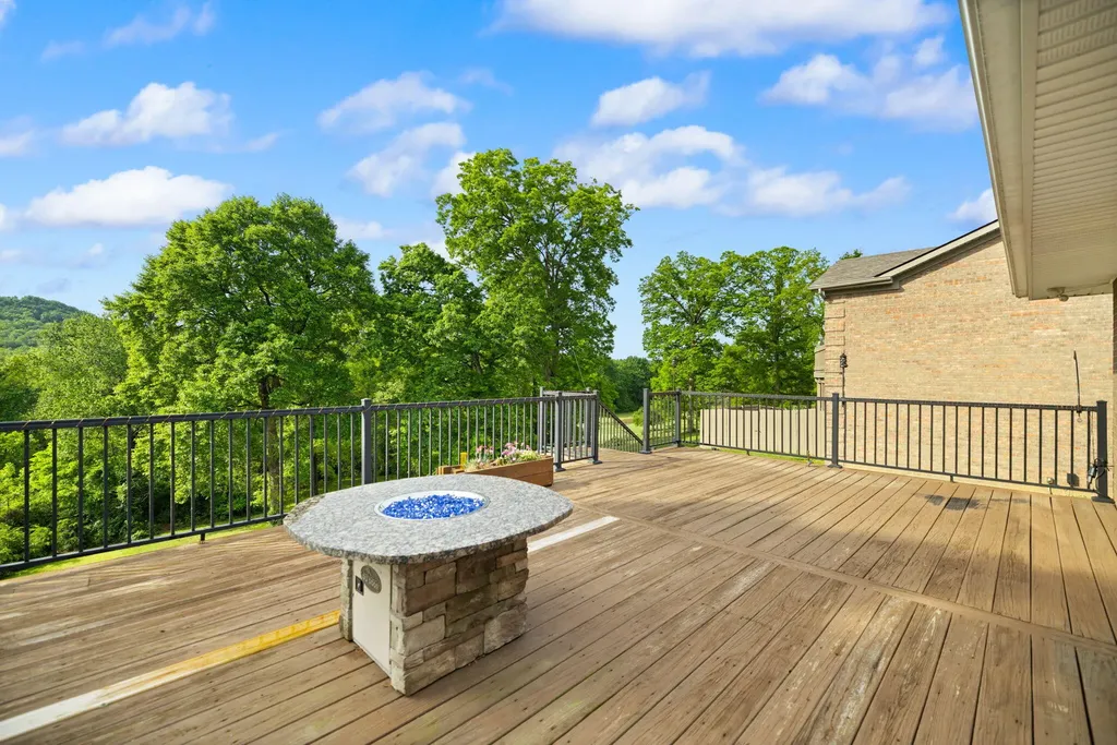 119 Holly Hill Drive Berea KY 40403
