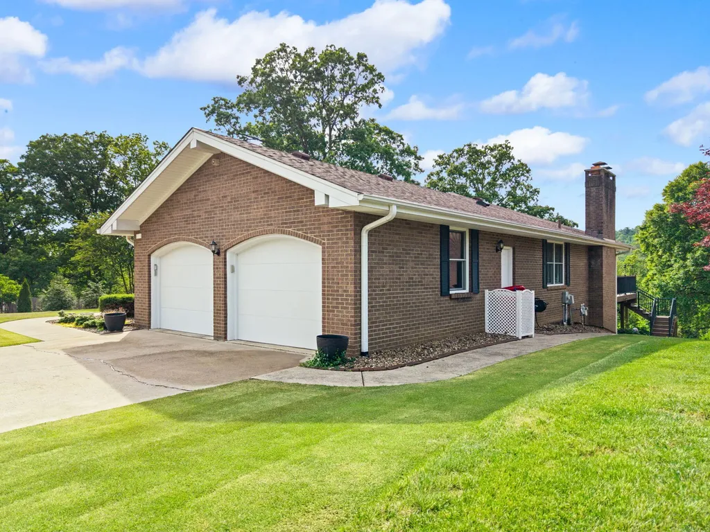 119 Holly Hill Drive Berea KY 40403