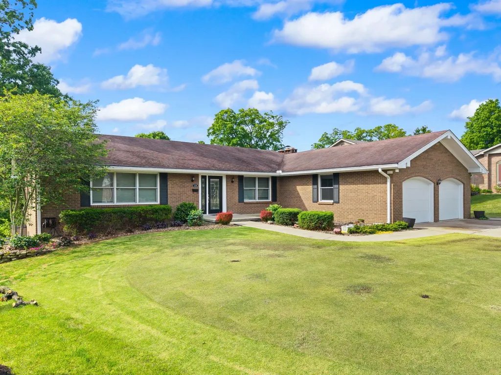 119 Holly Hill Drive Berea KY 40403
