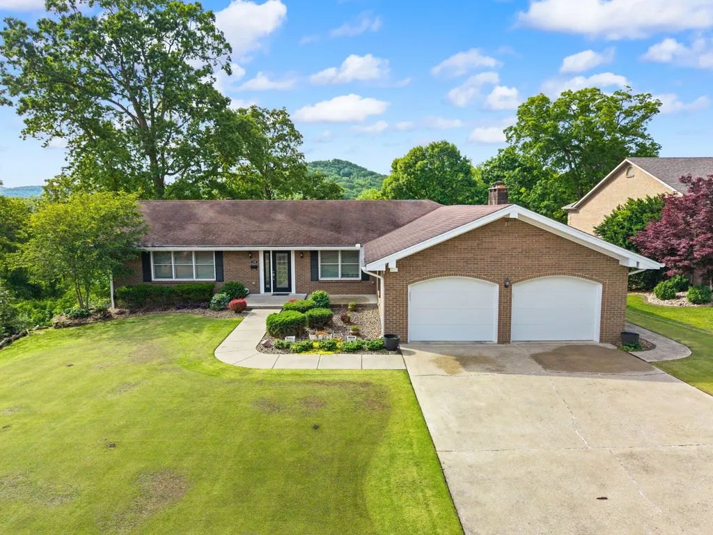 119 Holly Hill Drive Berea KY 40403