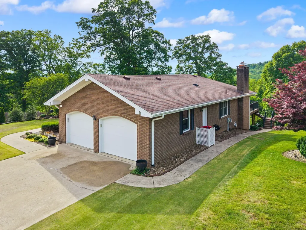 119 Holly Hill Drive Berea KY 40403