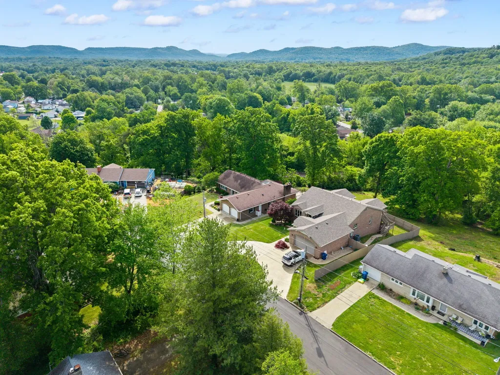 119 Holly Hill Drive Berea KY 40403