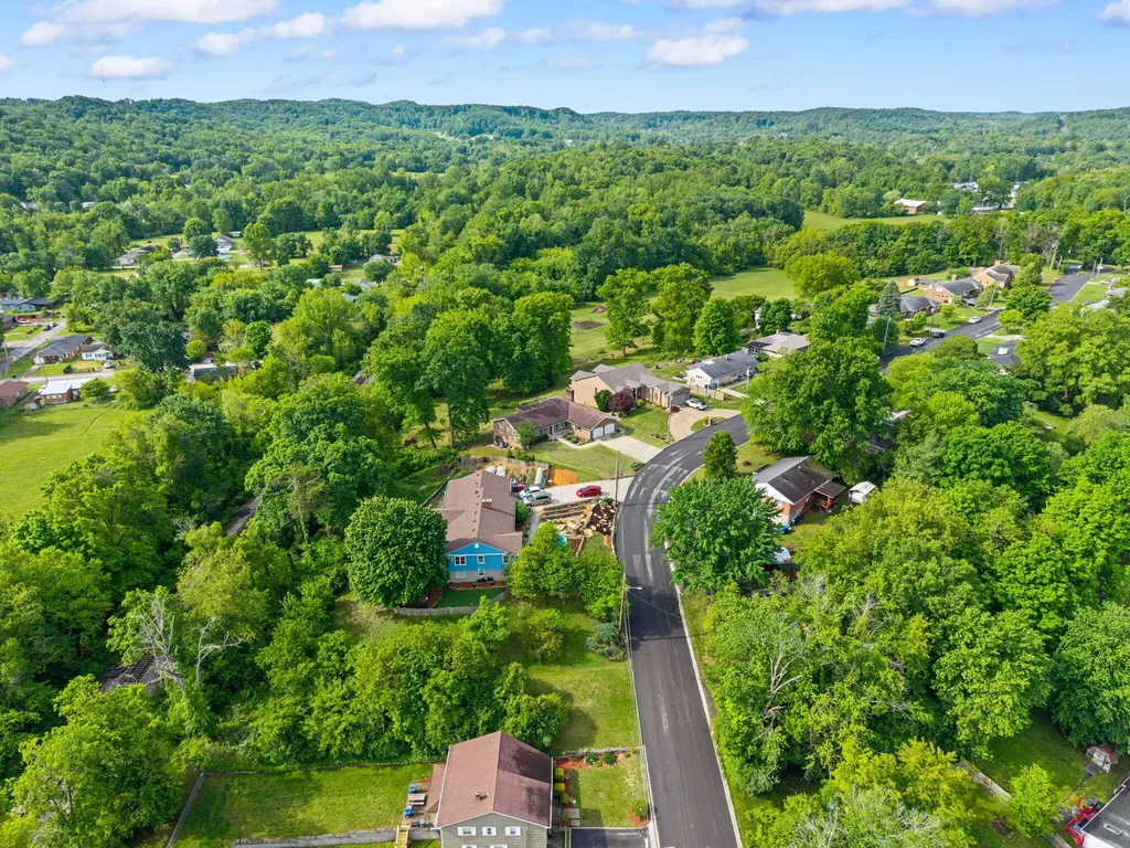 119 Holly Hill Drive Berea KY 40403