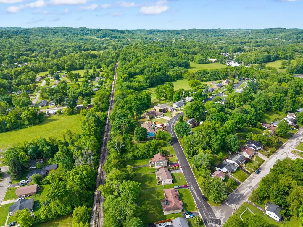 119 Holly Hill Drive Berea KY 40403