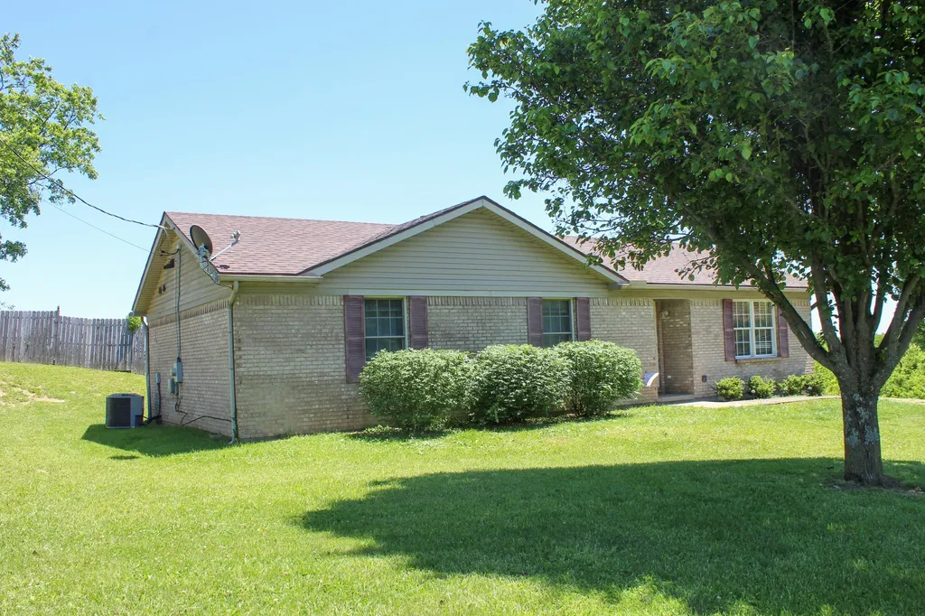 1720 Blanchet Road Corinth KY 41010