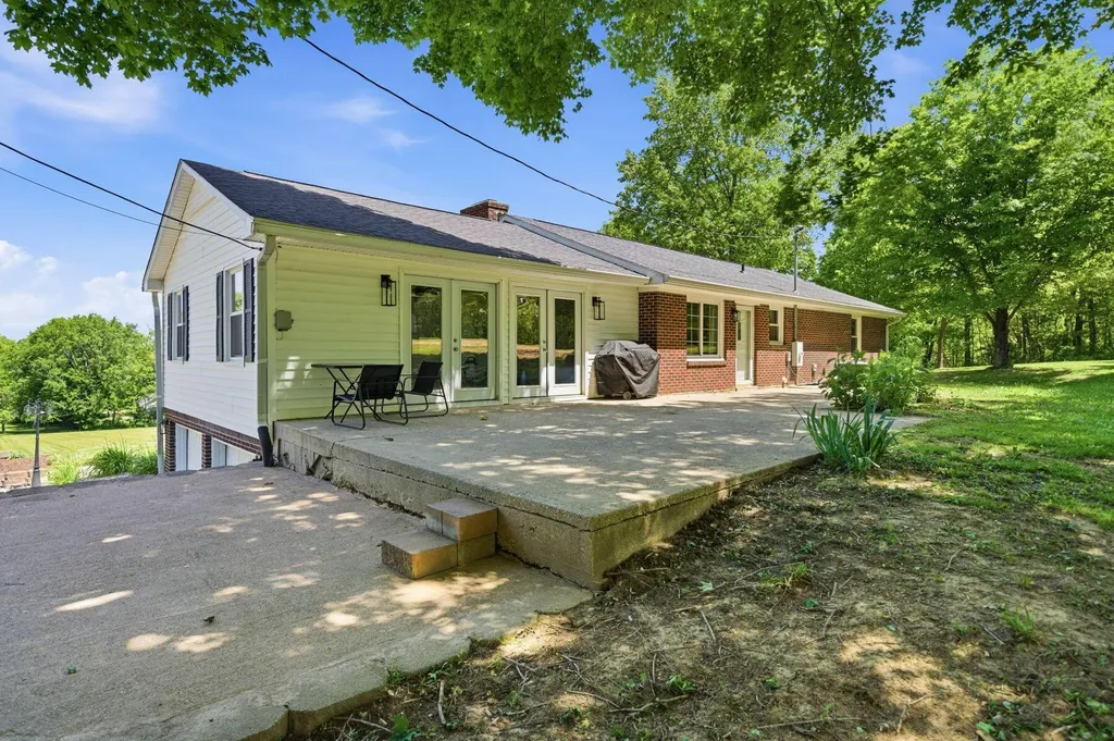 655 Bridgeport Road Frankfort KY 40601