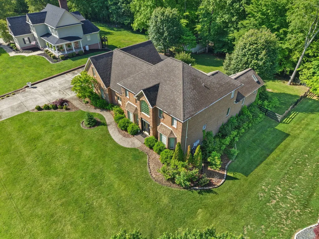 187 Woodside Drive Somerset KY 42503