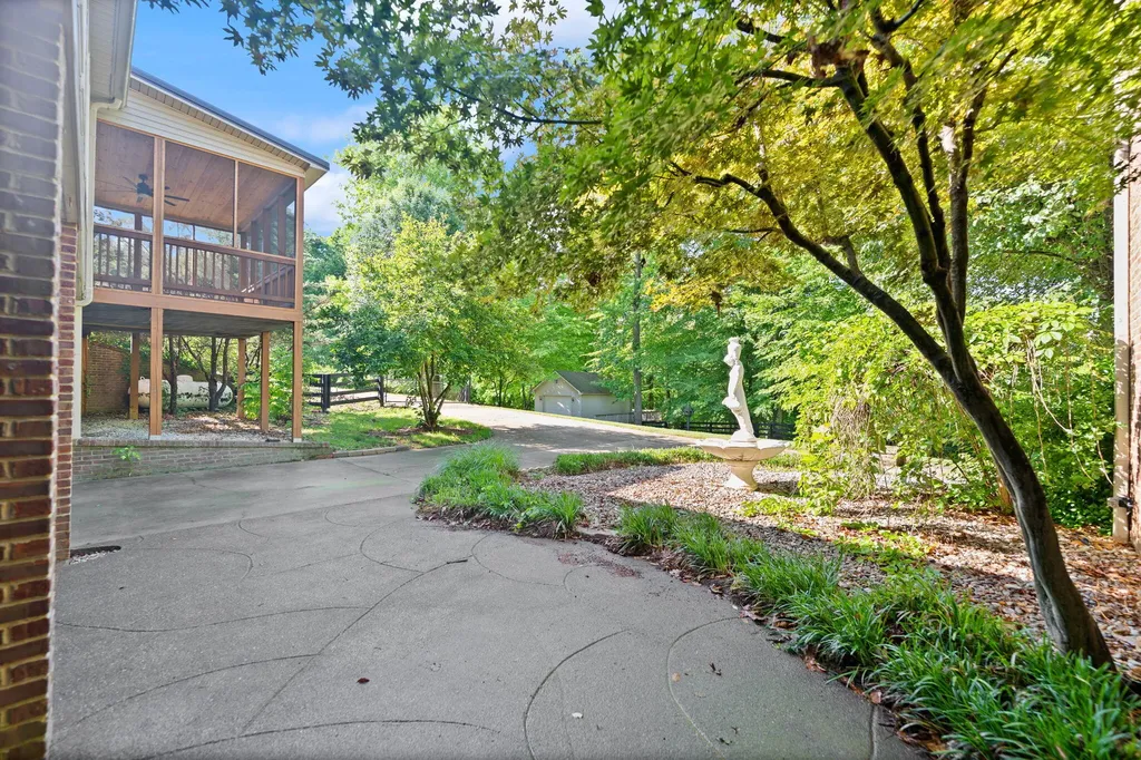 187 Woodside Drive Somerset KY 42503