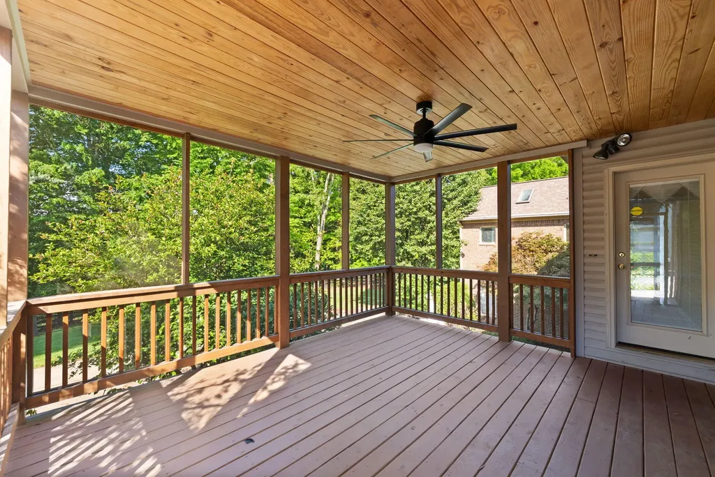 187 Woodside Drive Somerset KY 42503