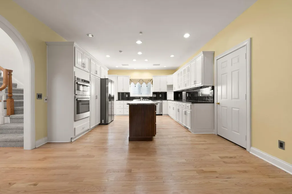 187 Woodside Drive Somerset KY 42503