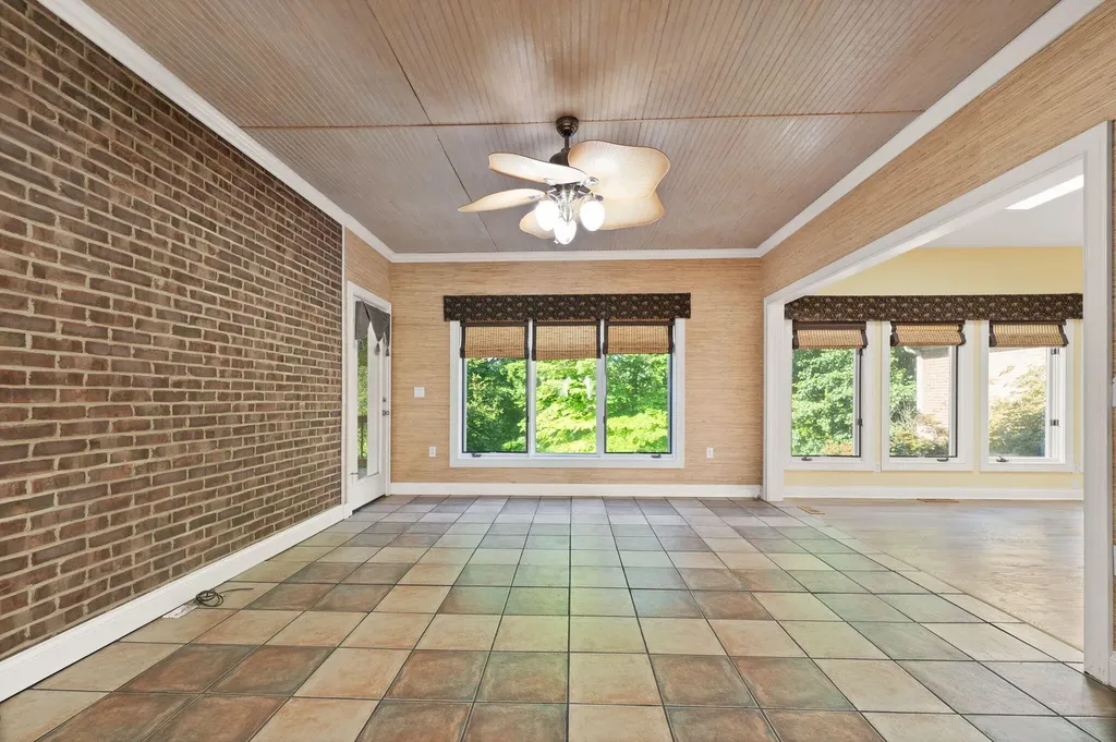 187 Woodside Drive Somerset KY 42503