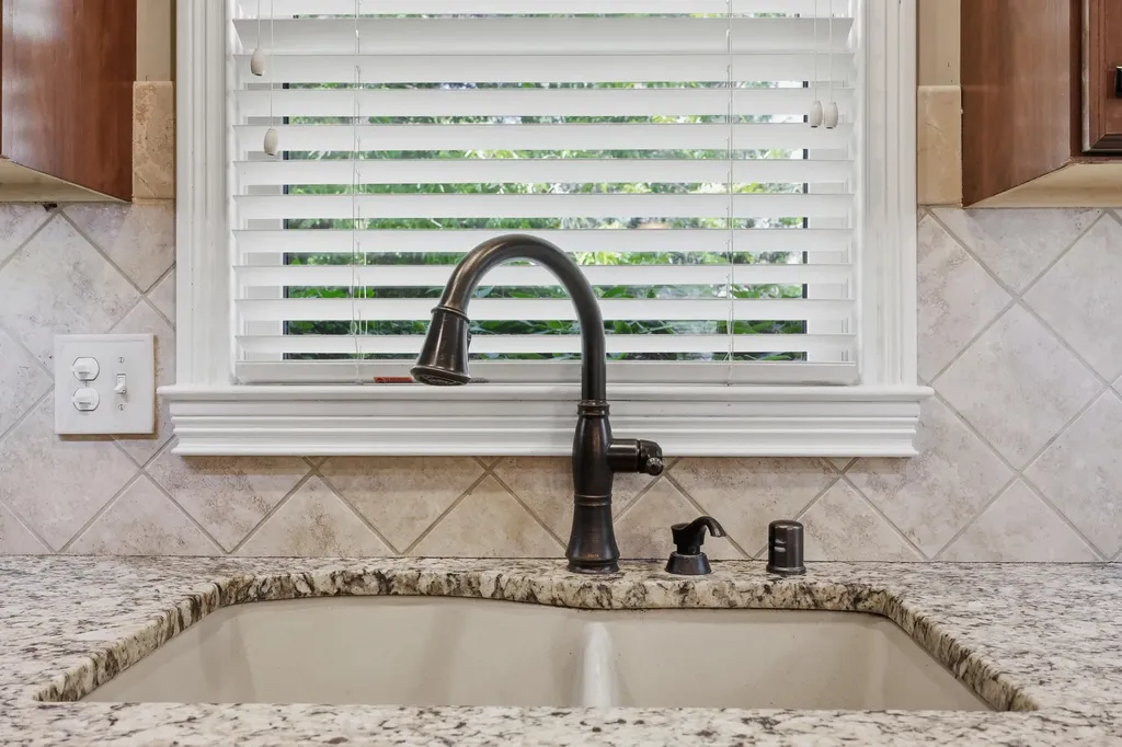 4686 Laurelwood Drive Lexington KY 40515