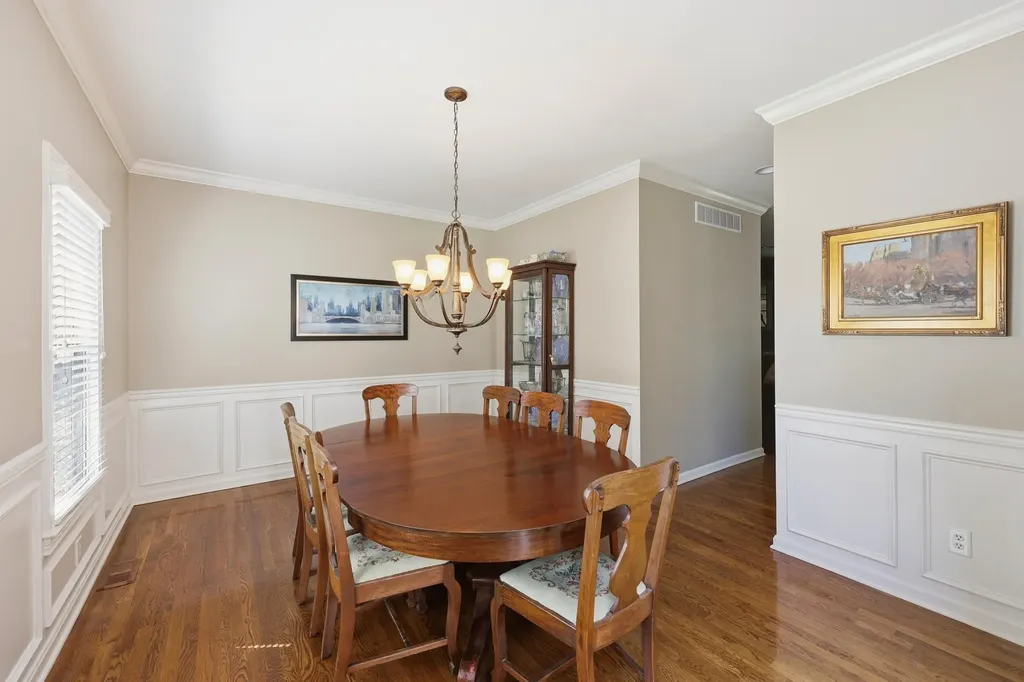 4686 Laurelwood Drive Lexington KY 40515