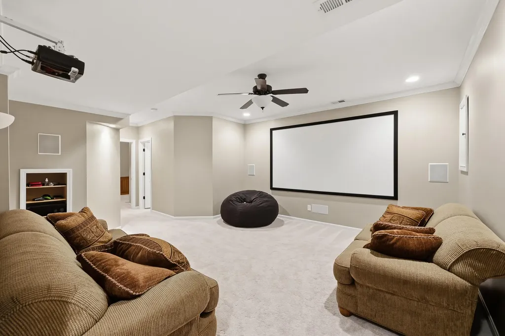 4686 Laurelwood Drive Lexington KY 40515