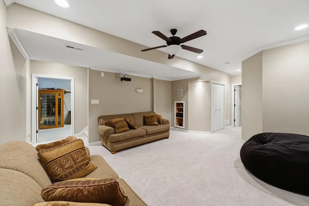 4686 Laurelwood Drive Lexington KY 40515