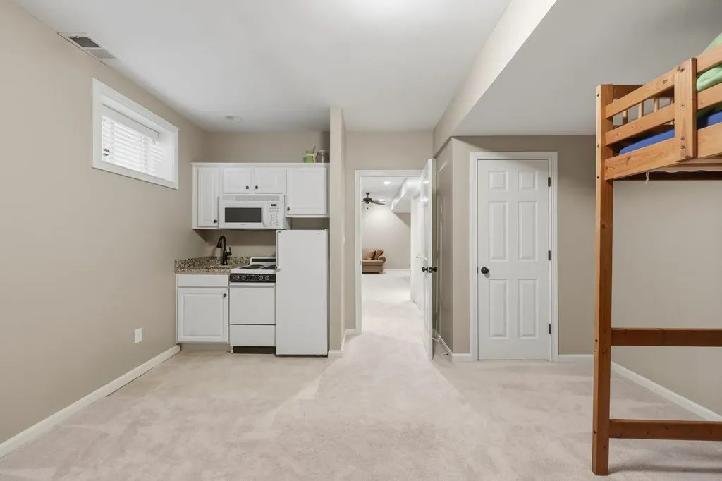 4686 Laurelwood Drive Lexington KY 40515