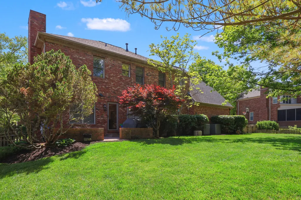 4686 Laurelwood Drive Lexington KY 40515
